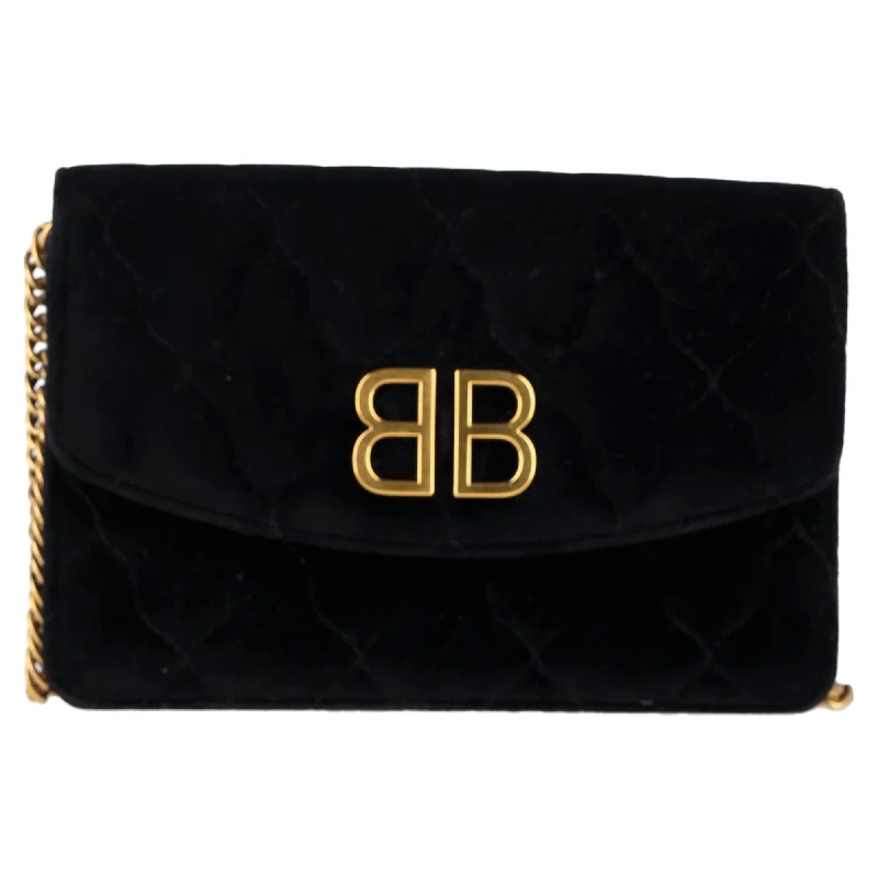 Vintage - Inspired Women's Wallet in Tan Leather with Brass Hardware for a Retro AestheticBalenciaga BB Round Wallet on Chain Quilted in Black Velvet