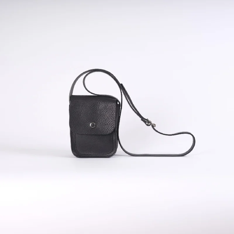 Crossbody Shoulder Bag in Black Leather with Gold Hardware for Night OutsBlack Half Pop Bag