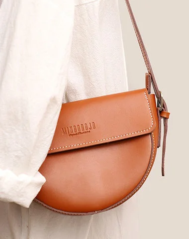 Women's Crossbody Bag with RFID - Blocking Pocket in Black for Safe TravelCute Brown LEATHER Saddle Bag WOMEN SHOULDER BAG Small Saddle Crossbody Purse FOR WOMEN