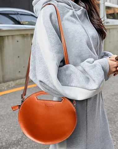 Women's Crossbody Bag with Adjustable Strap in Orange for Customizable ComfortCute Round LEATHER Handbag Brown WOMEN Circle SHOULDER BAG Small Crossbody Purse FOR WOMEN