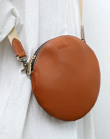 Women's Crossbody Bag with Chain Strap in Gold for a Glamorous TouchCute Round LEATHER Small Side Bag Brown WOMEN Circle SHOULDER BAG Small Crossbody Purse FOR WOMEN