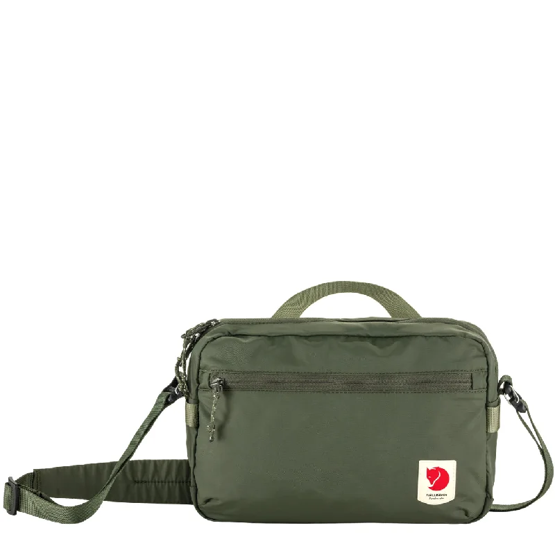 Leather - Trimmed Denim Crossbody Bag in Blue for a Vintage - Inspired LookFjallraven High Coast Crossbody Mountain Green