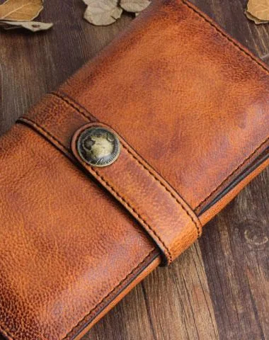 Convertible Women's Card Cases that Double as Keychains in Gold for Added FunctionalityHandmade Leather Mens Cool Long Leather Wallet Bifold Clutch Wallet for Men