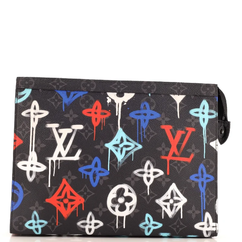 Mirrored Clutch in Silver for Futuristic - Themed GatheringsPochette Voyage Graffiti Monogram Eclipse Canvas MM